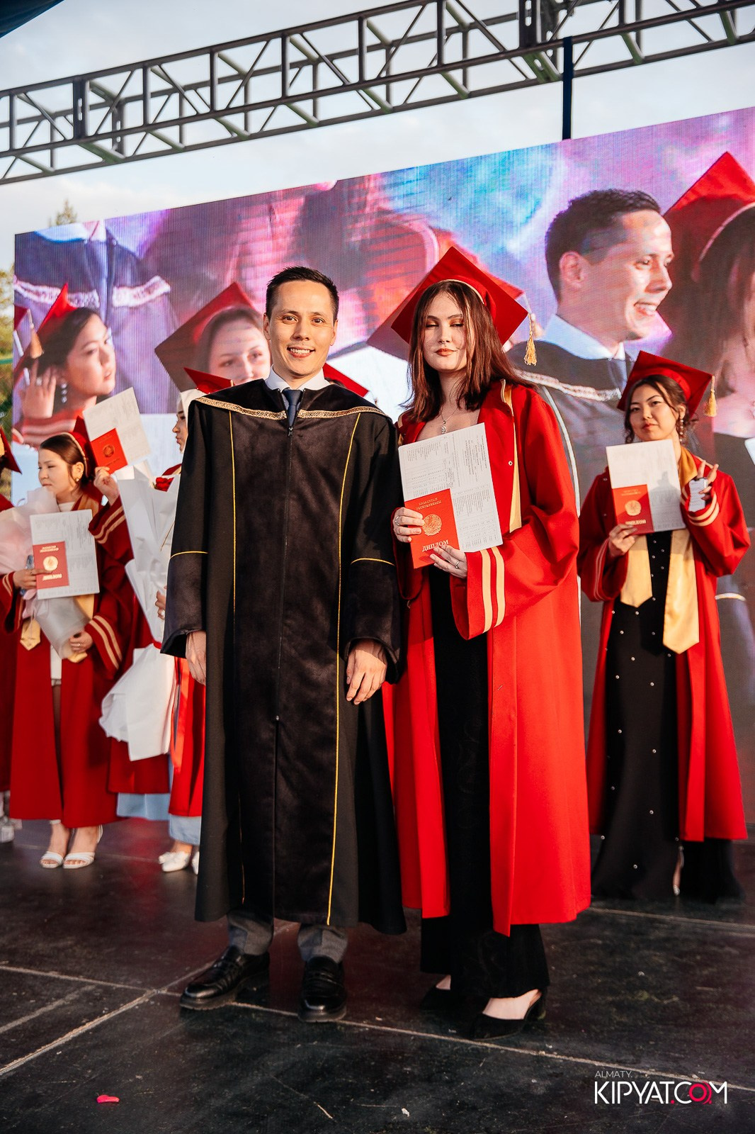 ВРУЧЕНИЕ ДИПЛОМОВ — НАРХОЗ КОЛЛЕДЖ. Part 4. КИПЯТКОМ АЛМАТЫ!