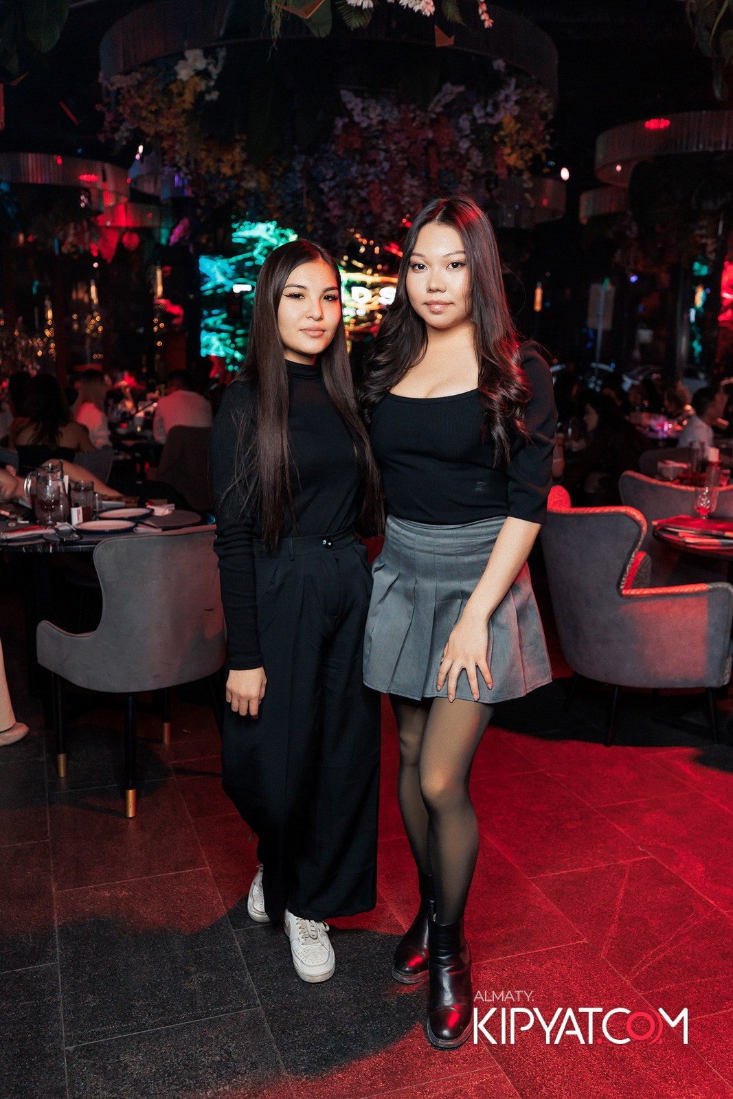 FRIENDS TERRACE & BAR. КИПЯТКОМ АЛМАТЫ! Фотосъемка мероприятий в Алматы