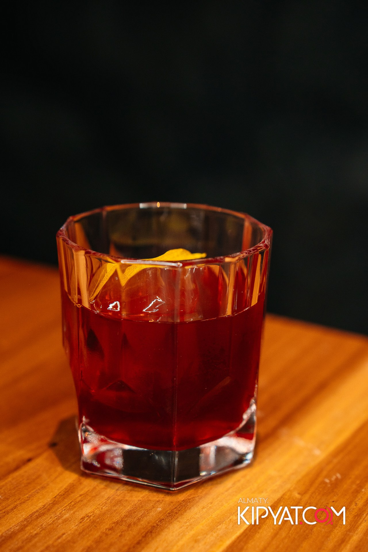 HOOKAH PLACE ALMATY. КИПЯТКОМ АЛМАТЫ!