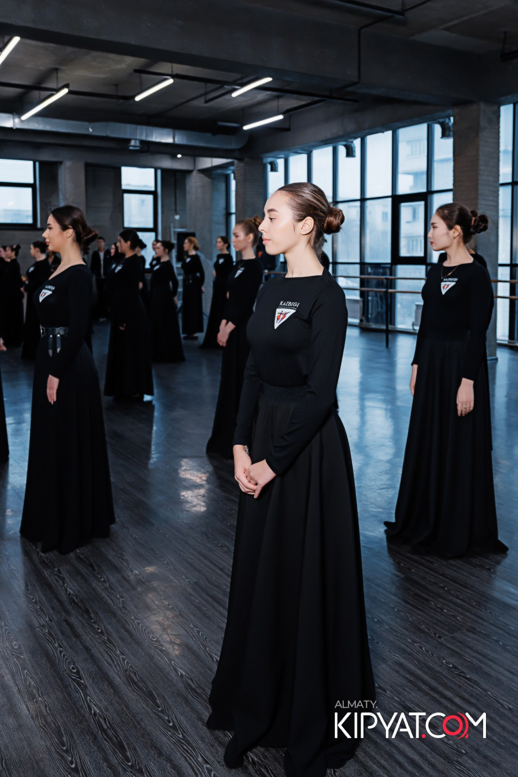 BLOCKBUSTER ТАНЦЕВАЛЬНАЯ АКАДЕМИЯ. КИПЯТКОМ АЛМАТЫ!