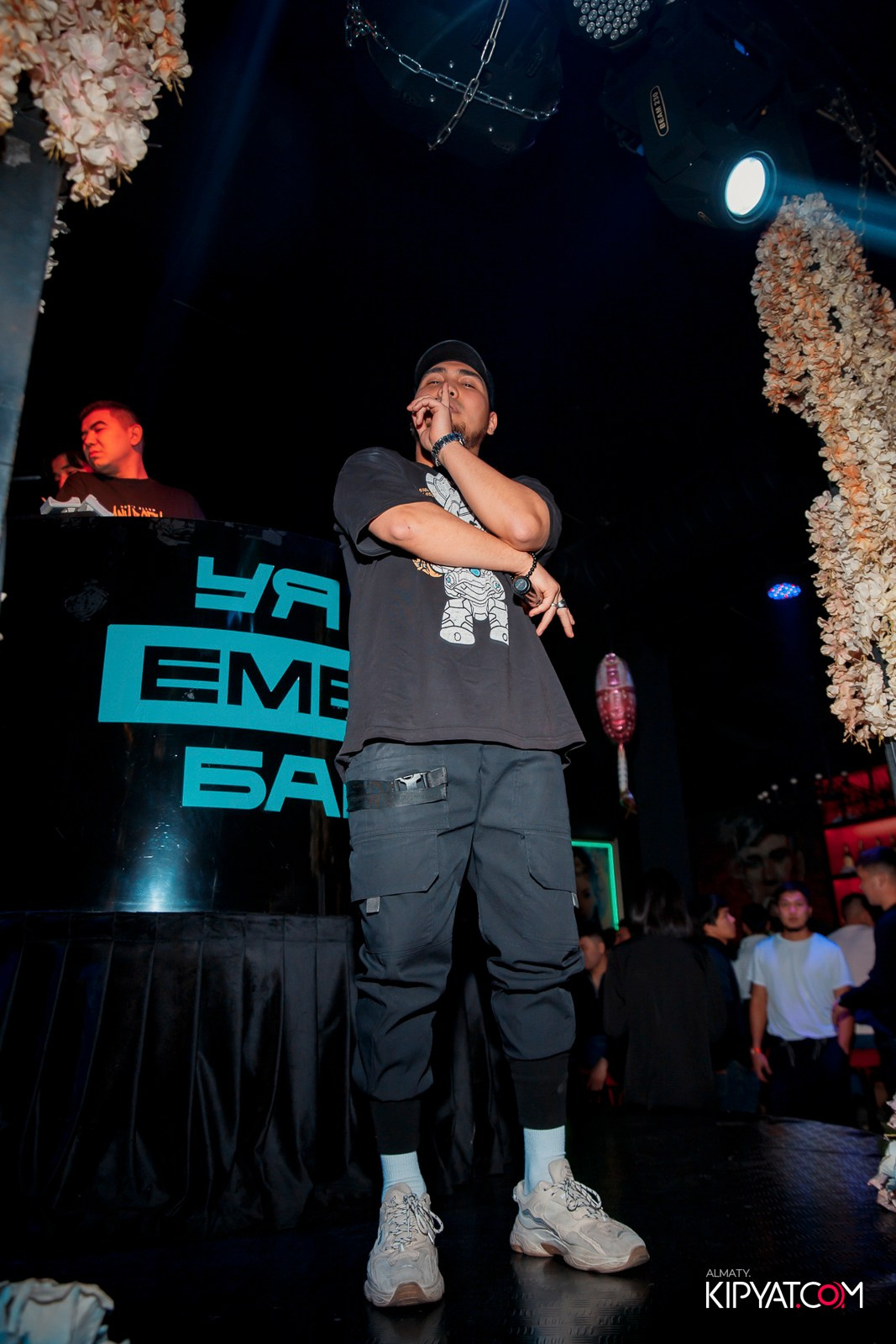 UYAT EMES BAR. КИПЯТКОМ АЛМАТЫ! Фотосъемка мероприятий в Алматы