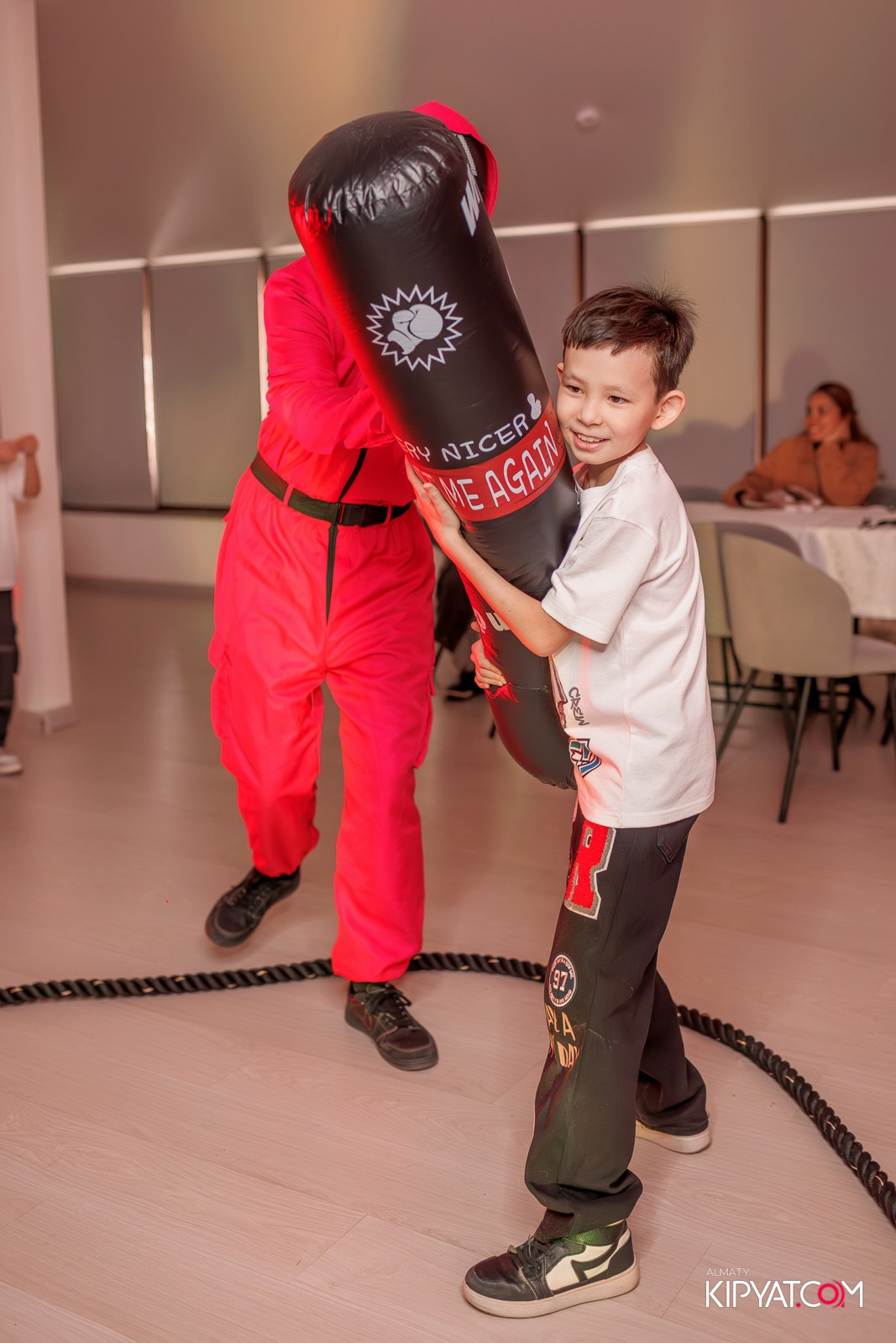 КВЕСТ-ШОУ ALAROVICH / ИГРА В КАЛЬМАРА. КИПЯТКОМ АЛМАТЫ!