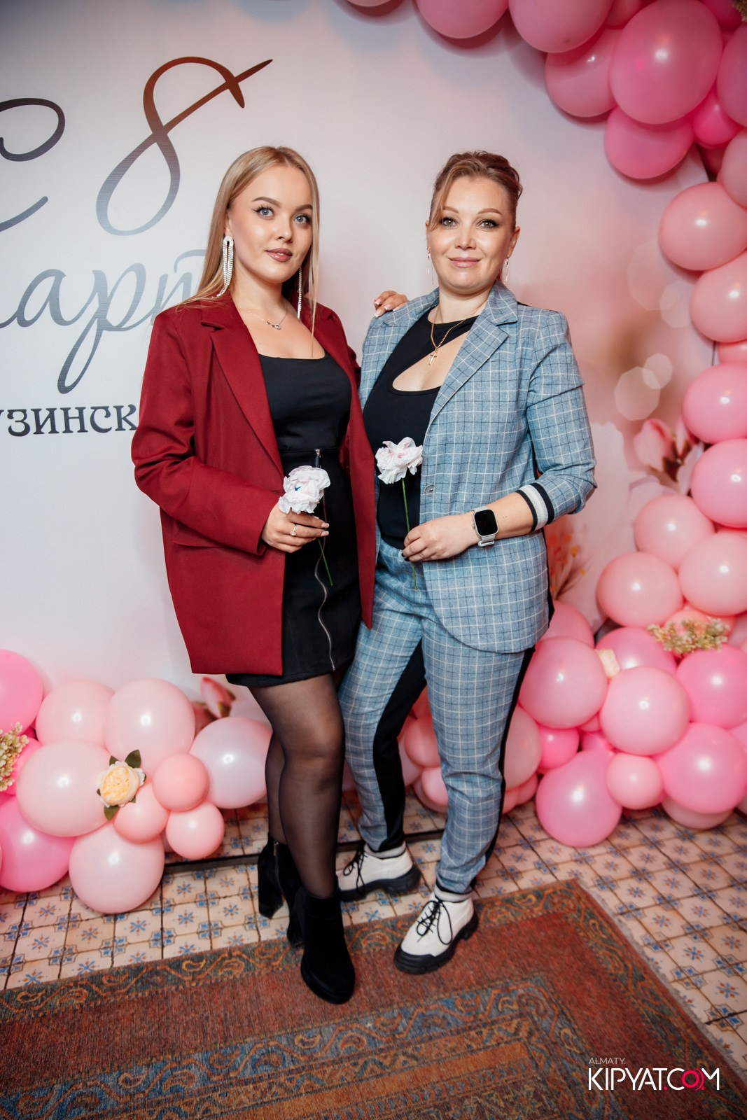 ГРУЗИНСКИЙ ДВОР НА КАБАНБАЙ БАТЫРА. КИПЯТКОМ АЛМАТЫ!