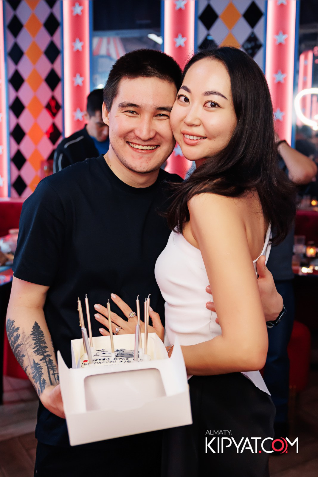 ЗАЯ, НА БИС. КИПЯТКОМ АЛМАТЫ!