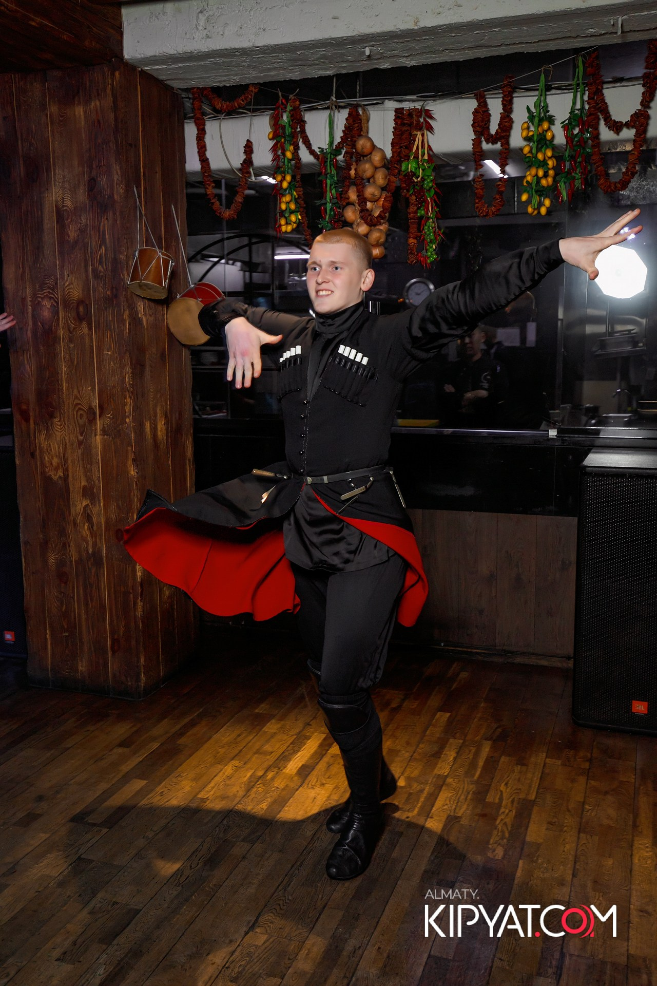 ВАХТАНГУРИ. КИПЯТКОМ АЛМАТЫ!