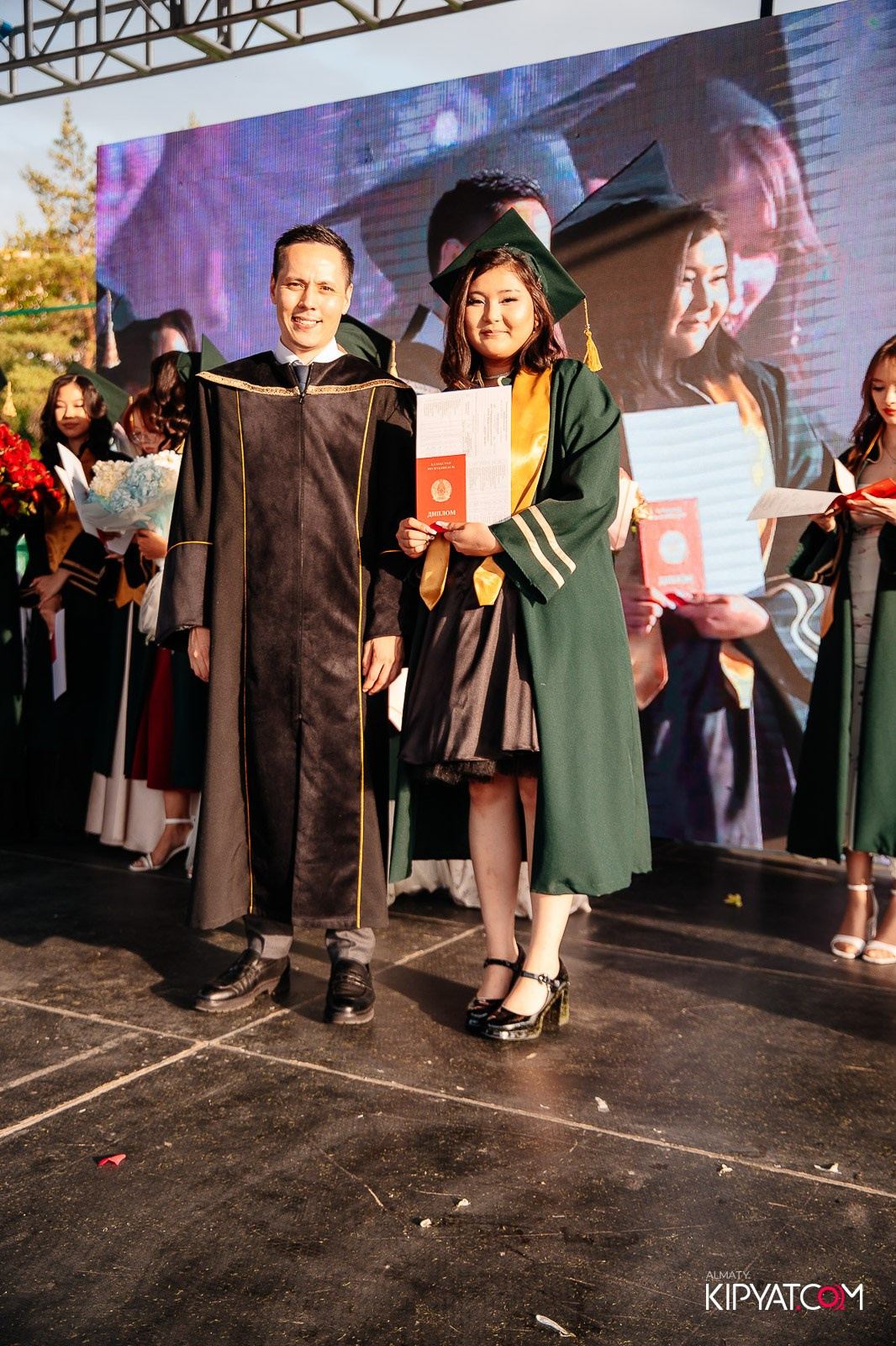 ВРУЧЕНИЕ ДИПЛОМОВ — НАРХОЗ КОЛЛЕДЖ. Part 3. КИПЯТКОМ АЛМАТЫ!