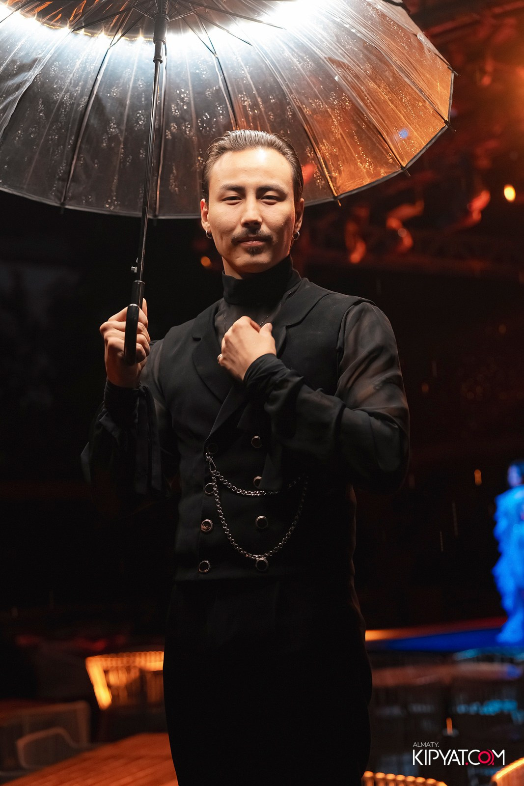 QUЕЕN. КИПЯТКОМ АЛМАТЫ!