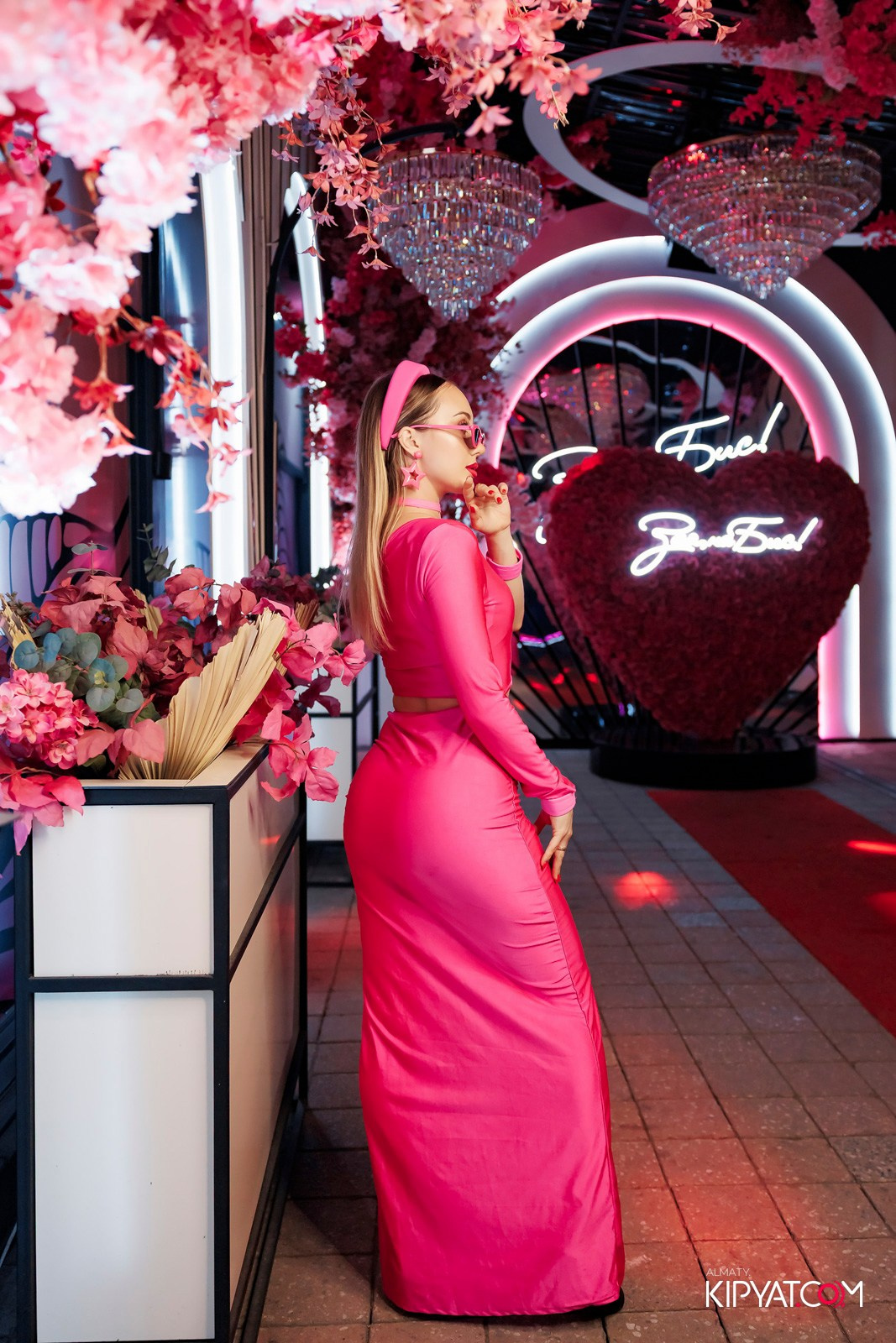 ЗАЯ, НА БИС. КИПЯТКОМ АЛМАТЫ!