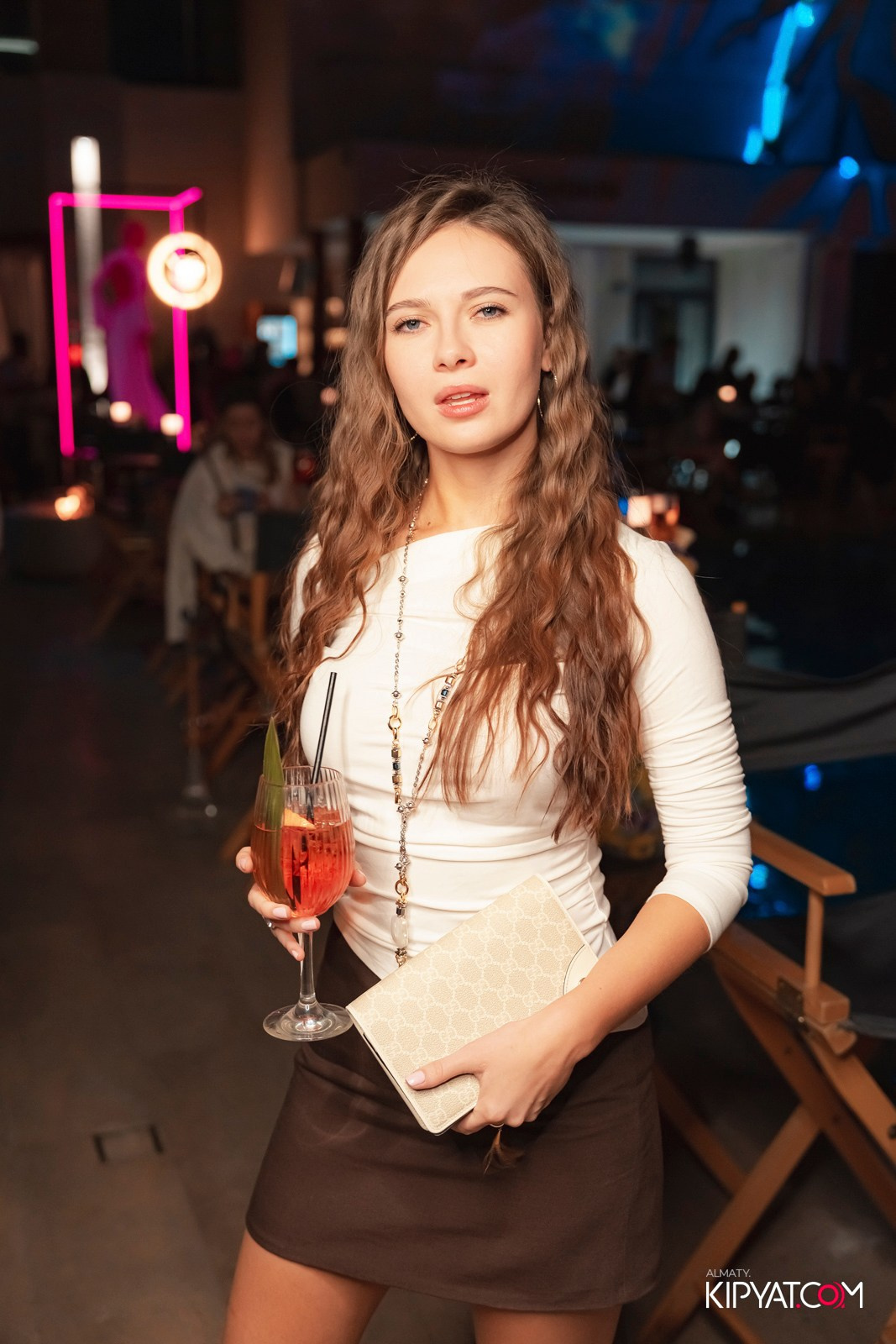 EDEN POOL & BAR. КИПЯТКОМ АЛМАТЫ!