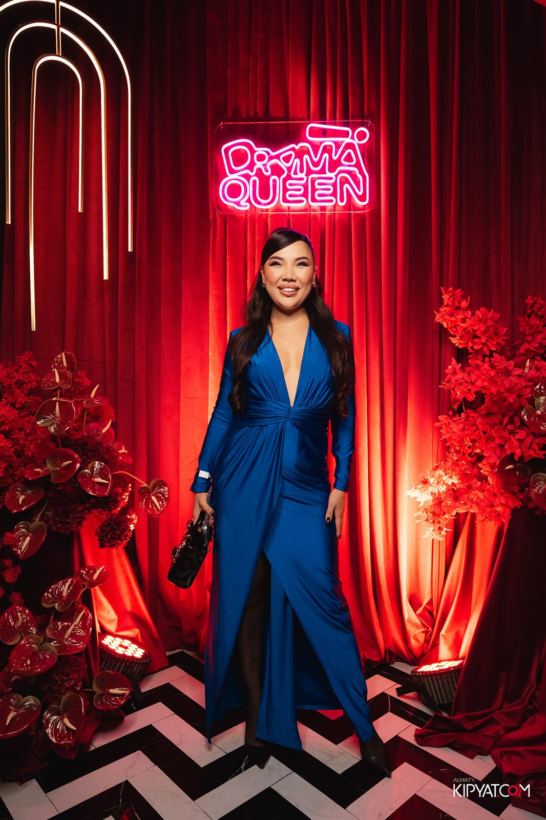 QUEEN. КИПЯТКОМ АЛМАТЫ!