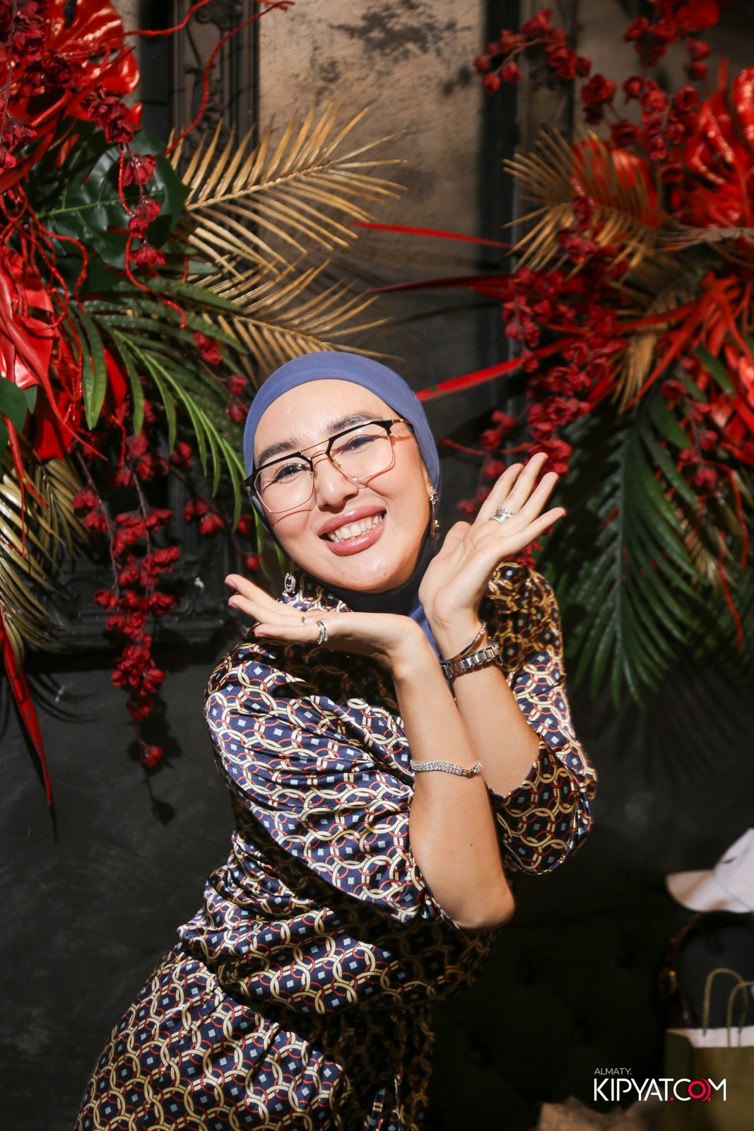 УХО И МЕДВЕДЬ НА САИНА. КИПЯТКОМ АЛМАТЫ! Фотосъемка мероприятий в Алматы