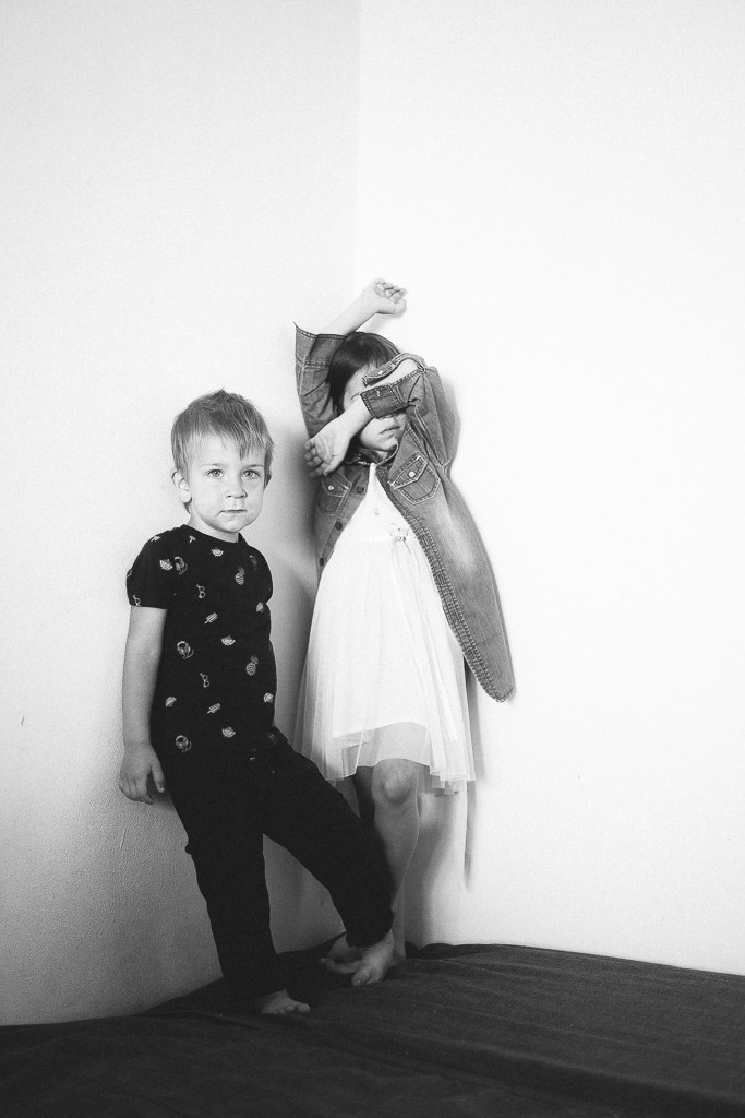 Брат и сестра. Фотограф Денис Денисов