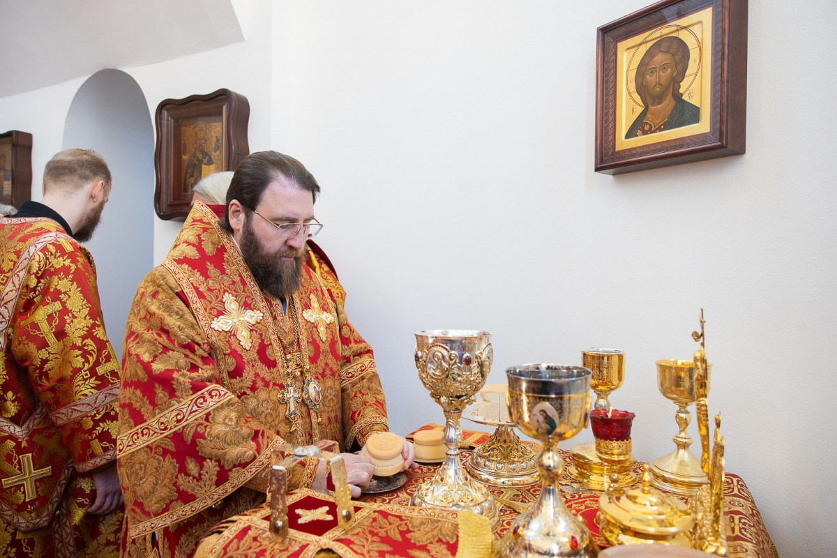 Архиерейское Богослужение в Неделю 4-ю по Пятидесятнице. Саратовское Северо-Западное благочиние