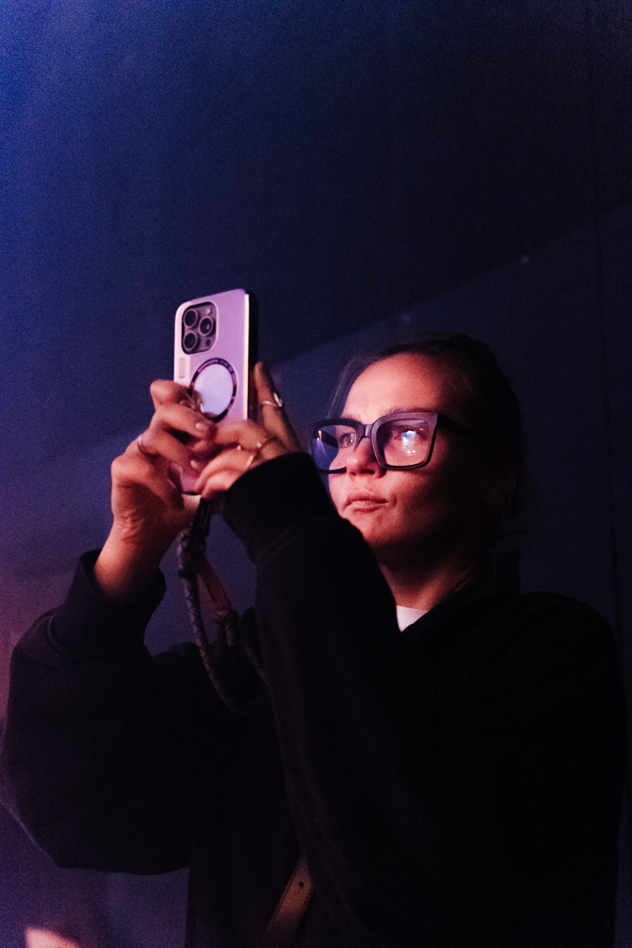 Long Arm. VICTORIA SHU