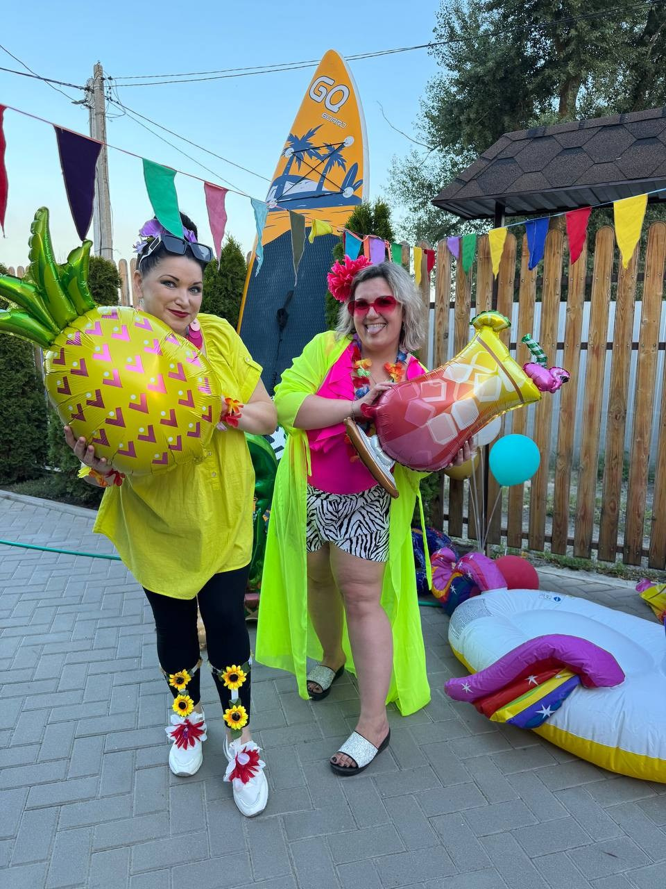 Тематические вечеринки с ведущей Мариной Гребенниковой. Организатор праздников. Ведущая Марина Гребенникова