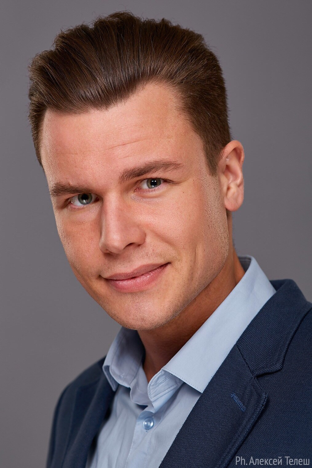 Михаил, 189 см, 50-52 р-р. KED Production — продакшн из СПб. Создаём фото, видео и контент, который помогает брендам и селлерам продавать больше