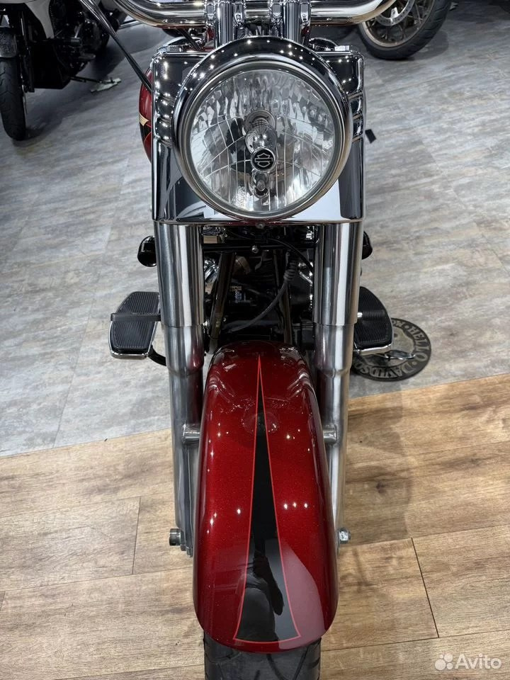 Купить Harley-Davidson Fat Boy (Red Hot Sunglo) (Softail/Dyna) — подробнее на сайте. Hello Davidson, Москва. Только хорошие мотоциклы…