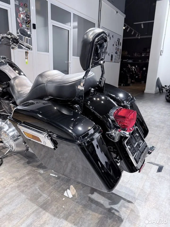 Купить Harley-Davidson 2012 HD Dyna Switchback (Vivid Black) (Softail/Dyna) — подробнее на сайте. Hello Davidson, Москва. Только хорошие мотоциклы…