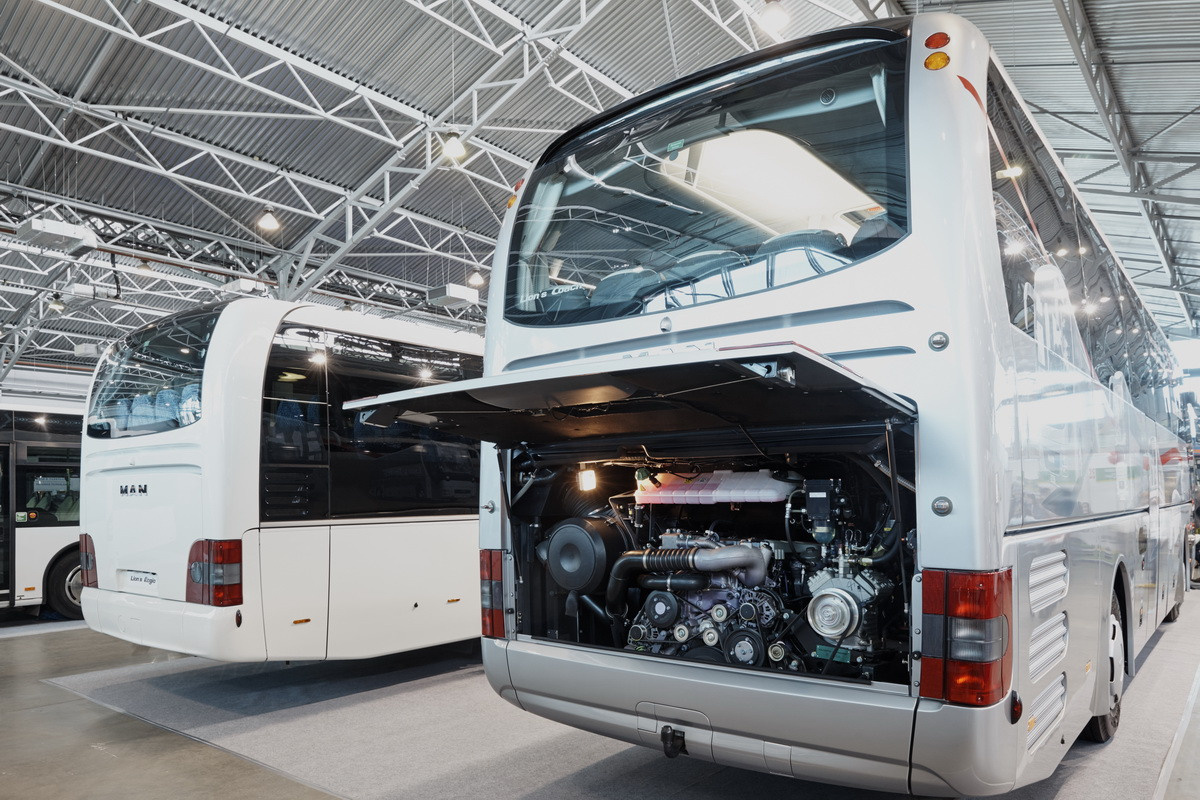 Репортажная фотосъёмка в Санкт-Петербурге. Фотограф на мероприятие: выставки, презентации, автогонки. Фото для сайта, отчётов и публикации в сми. Профессиональный фотограф Сергей Пушкин. Корпоративная фотосъёмка. Автопром. 