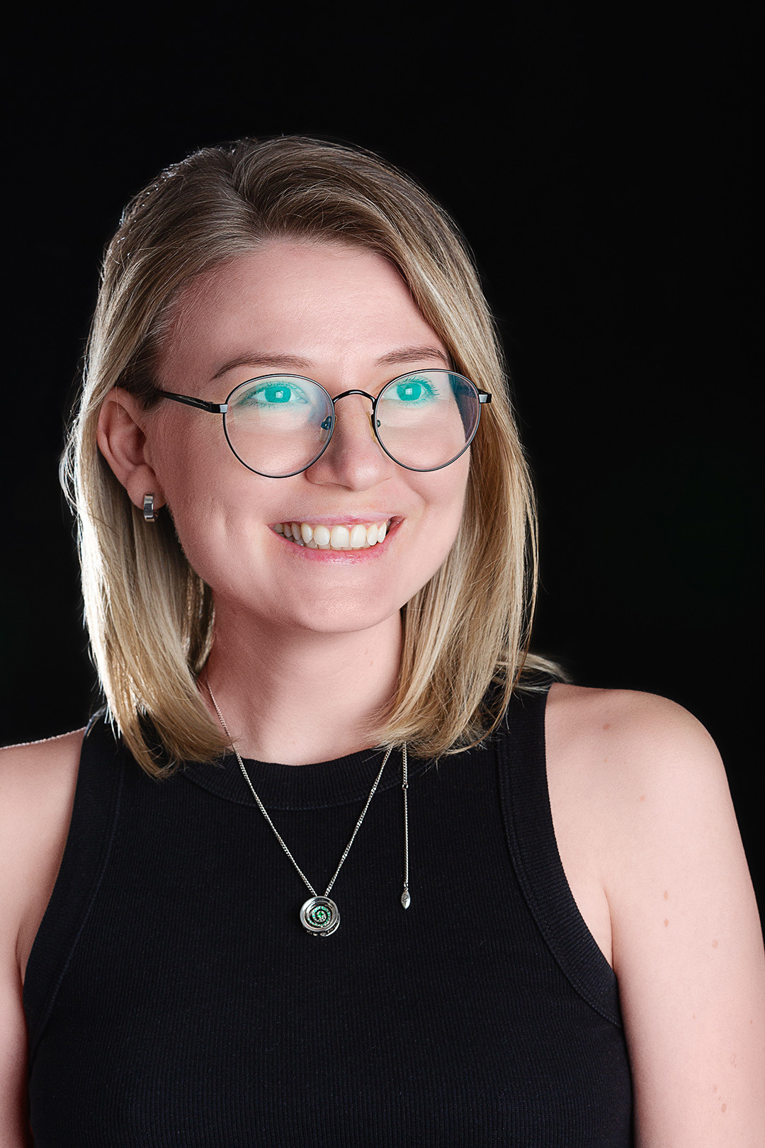 Фотосессия в спб. Фотосессия в студии. Фотограф в студии спб. Фотосессия в деловом стиле. Портретная фотосессия в Санкт-Петербурге. Частная фотосъёмка для личных целей и социальных сетей. Услуги фотографа в спб. Профессиональная фотосъёмка. Фото для блога. Портрет. Блогер. Фото для соцсетей.  Контентмейкер. СПб. Выездная фотосъёмка. Выездная фотостудия. Фотограф на корпоратив. Модельное портфолио. Фотограф для сайта знакомств. Индивидуальная фотосессия. Фотосессия для девушки в спб. Красивая фотосессия. Профессиональные фотосессии в спб недорого. Фотограф для бизнеса. Купить фотосессию в спб. Фотосессия для сотрудников. 