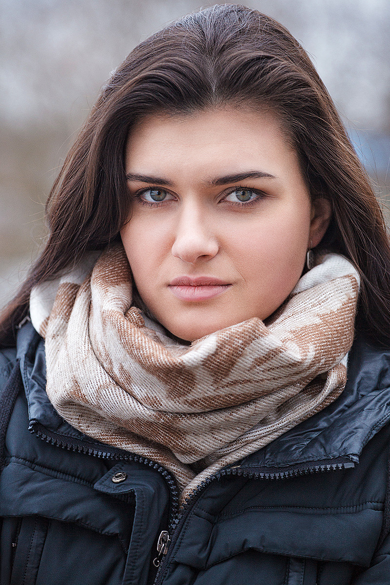 Портретная фотосессия в Санкт-Петербурге. Фотосъёмка на природе, в парке, на улице.  Профессиональный фотограф Сергей Пушкин.  Фото на память, для соцсетей и сайтов знакомств. Студийный фотограф. Частная фотосъёмка для личных целей и социальных сетей. Профессиональная фотосъёмка. Фото для блога. Портрет. Блогер. Контентмейкер. СПб. Женский портрет. Выездная фотосъёмка. Выездная фотостудия. Ню фотосессия. Фотограф для сайта знакомств. Художественная фотосессия.
