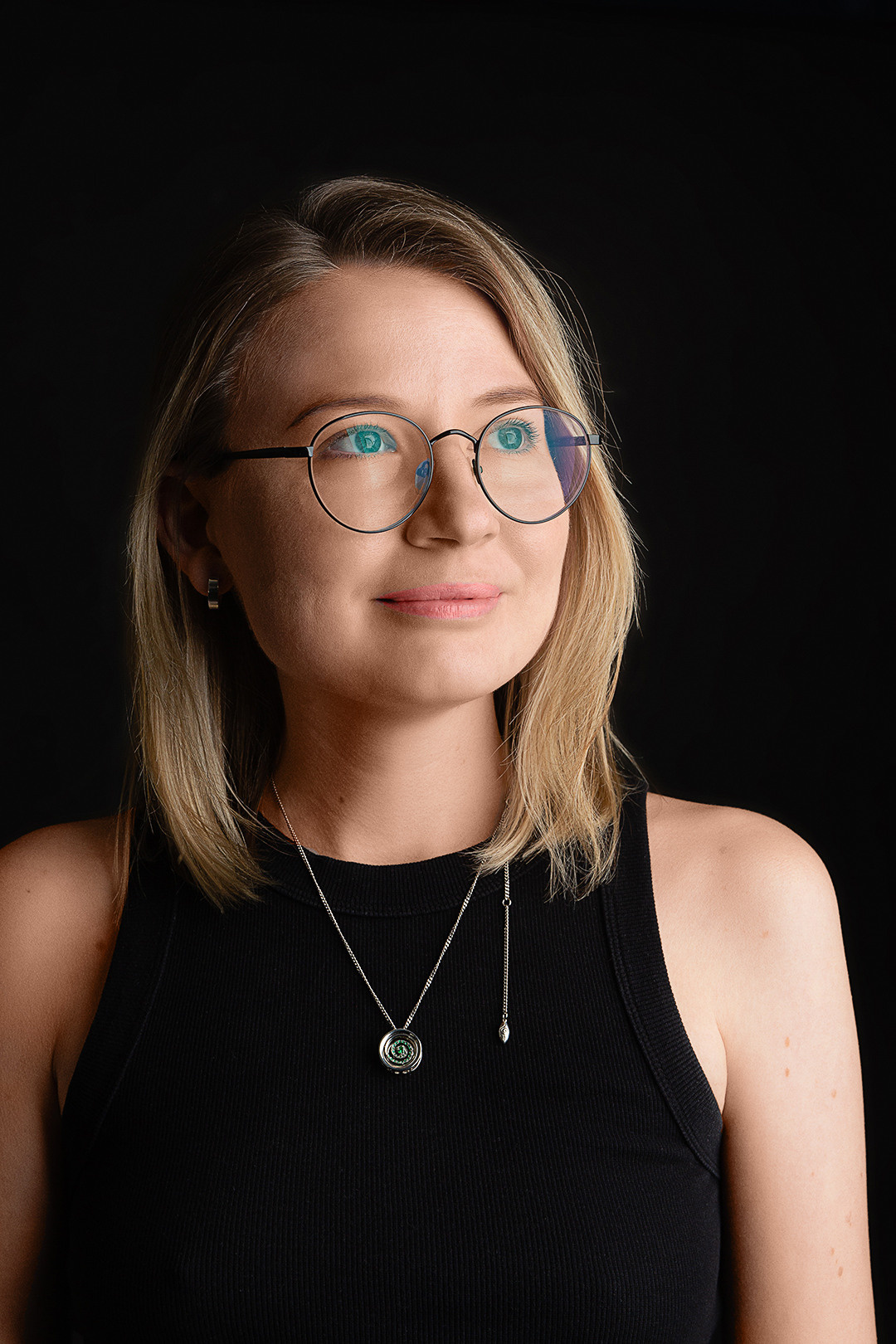 Фотосессия в спб. Фотосессия в студии. Фотограф в студии спб. Фотосессия в деловом стиле. Портретная фотосессия в Санкт-Петербурге. Частная фотосъёмка для личных целей и социальных сетей. Услуги фотографа в спб. Профессиональная фотосъёмка. Фото для блога. Портрет. Блогер. Фото для соцсетей.  Контентмейкер. СПб. Выездная фотосъёмка. Выездная фотостудия. Фотограф на корпоратив. Модельное портфолио. Фотограф для сайта знакомств. Индивидуальная фотосессия. Фотосессия для девушки в спб. Красивая фотосессия. Профессиональные фотосессии в спб недорого. Фотограф для бизнеса. Купить фотосессию в спб. Фотосессия для сотрудников. 