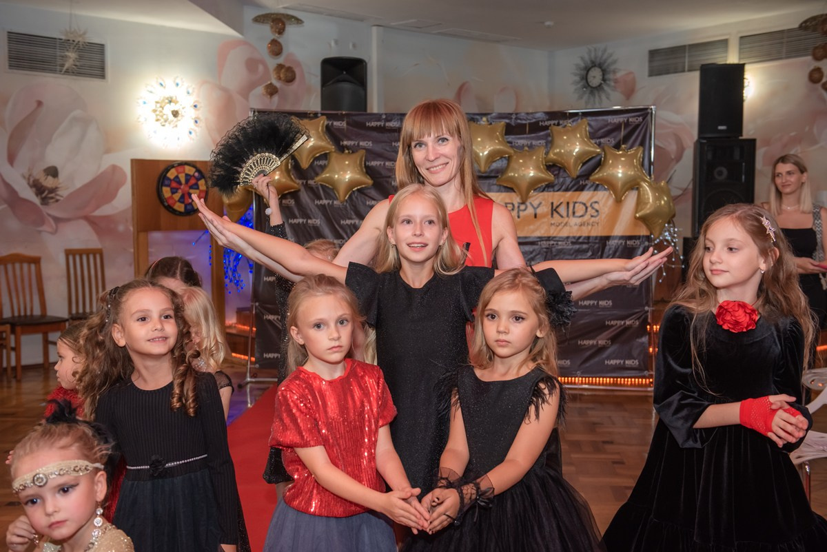 HAPPYkids дефиле санаторий Октябрьский. Семейный и коммерческий фотограф в Сочи Александр Бодунов