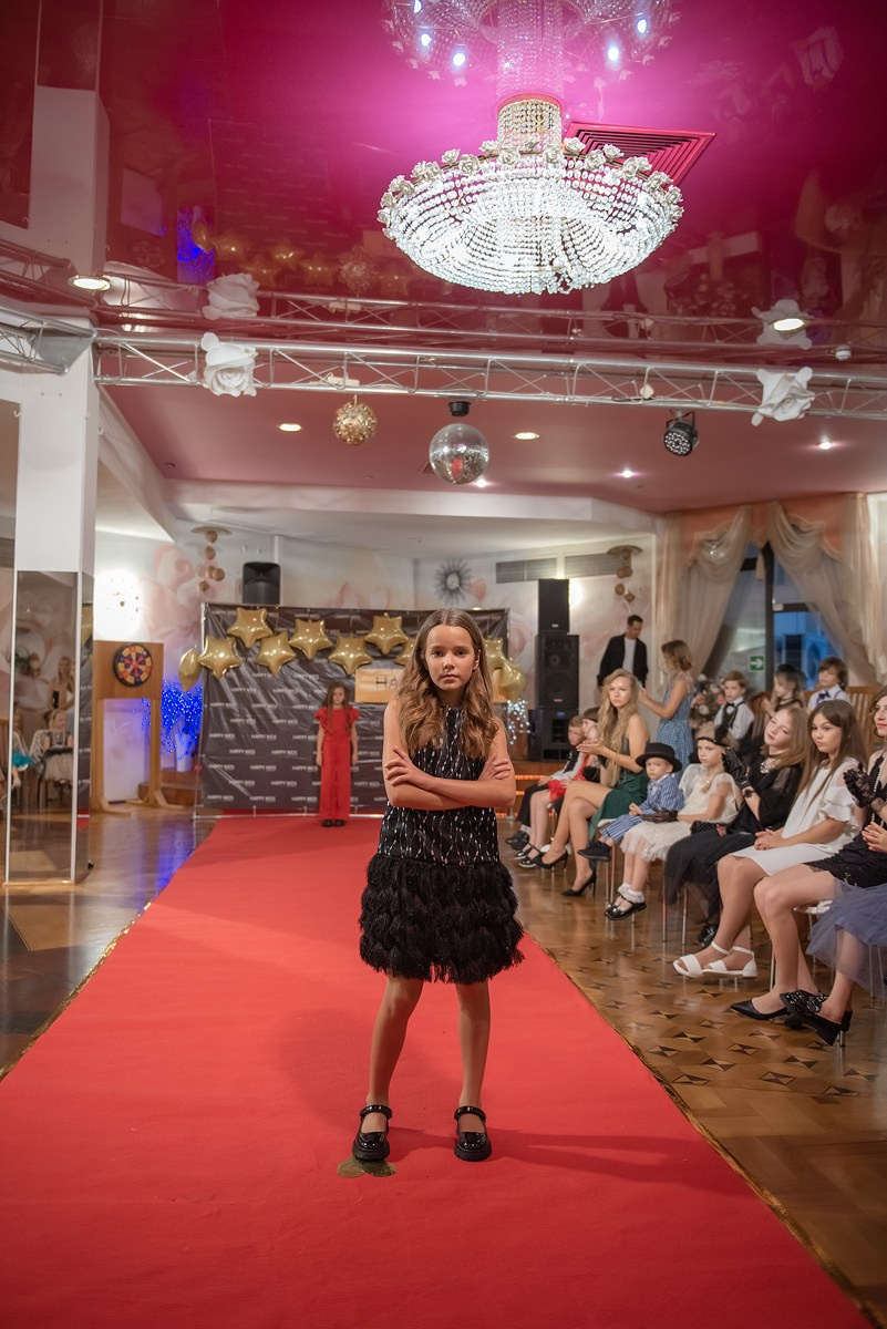 HAPPYkids дефиле санаторий Октябрьский. Семейный и коммерческий фотограф в Сочи Александр Бодунов