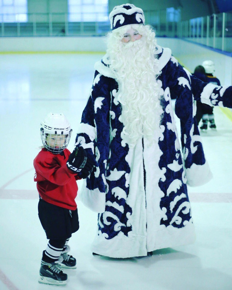 Костюм Деда Мороза и Снегурочки. Пошив театральных и сценических костюмов в СПб