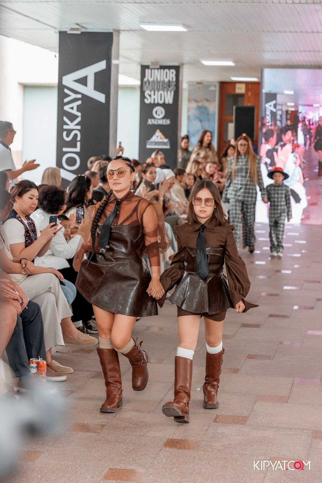 JUNIOR FASHION SHOW. КИПЯТКОМ АЛМАТЫ!