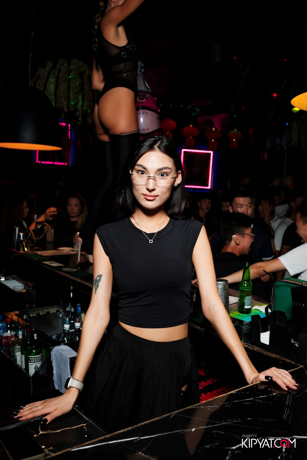 UYAT EMES BAR. КИПЯТКОМ АЛМАТЫ!