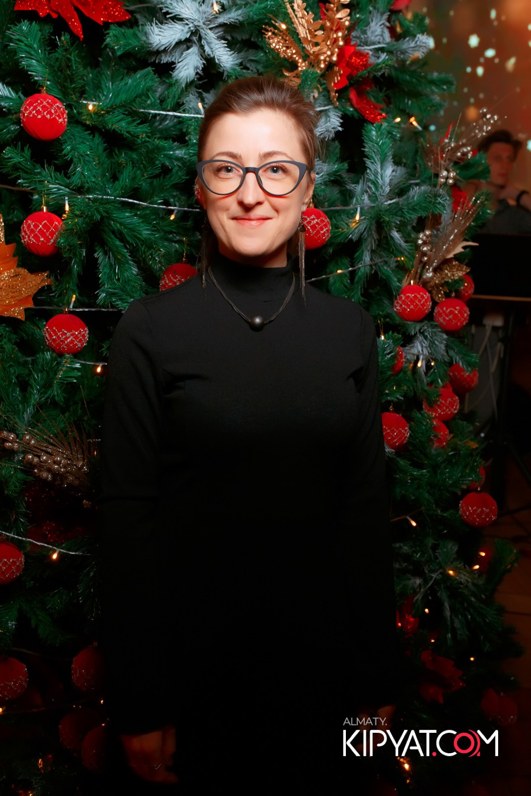 ГРУЗИНСКИЙ ДВОР НА КАБАНБАЙ БАТЫРА. КИПЯТКОМ АЛМАТЫ!