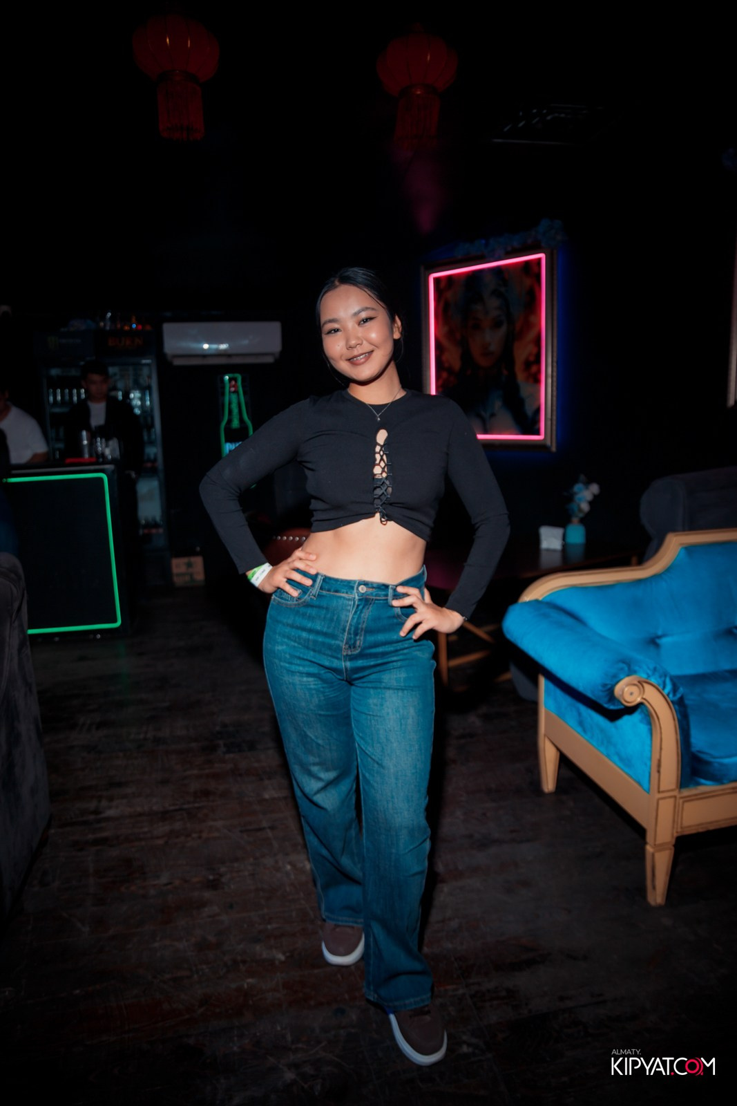 UYAT EMES BAR. КИПЯТКОМ АЛМАТЫ!