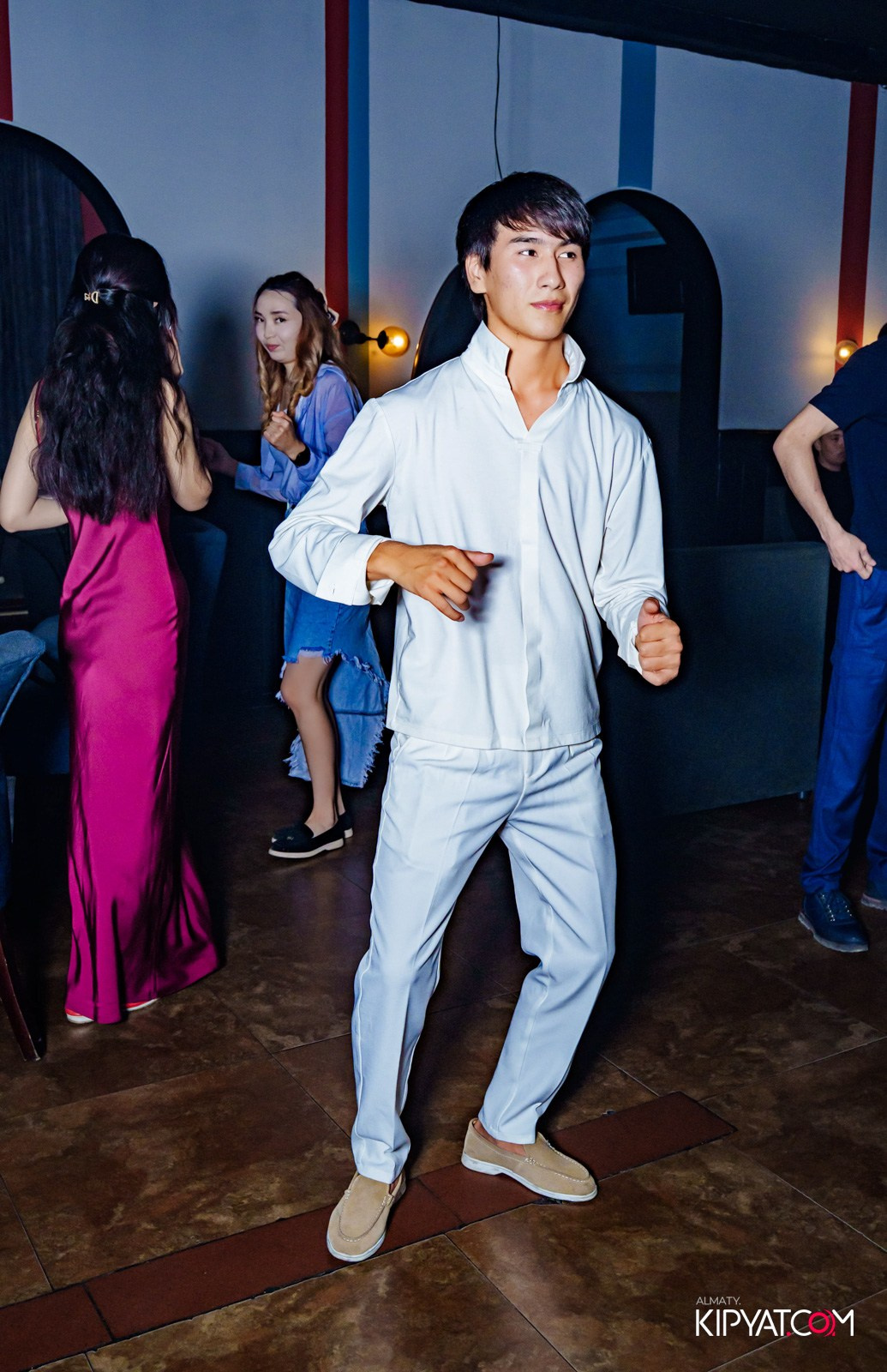 ARAGOSTA DISCO BAR. КИПЯТКОМ АЛМАТЫ!