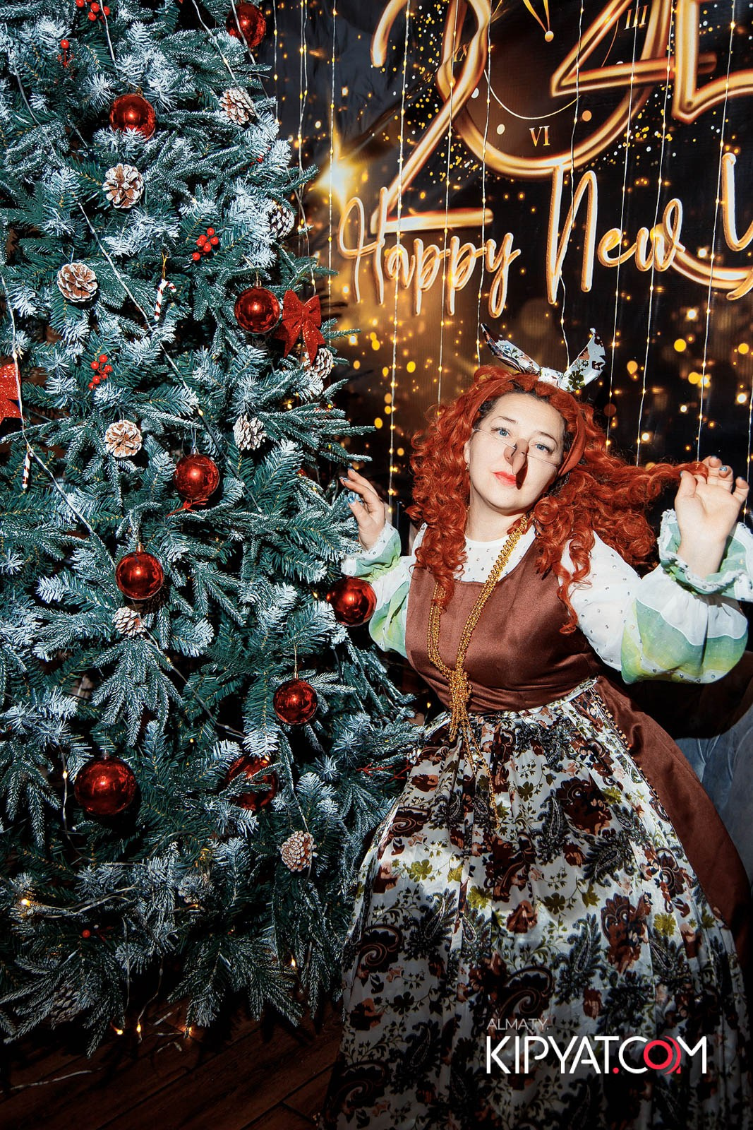 КАФЕ ЖАСМИН НА МОМЫШУЛЫ. КИПЯТКОМ АЛМАТЫ!