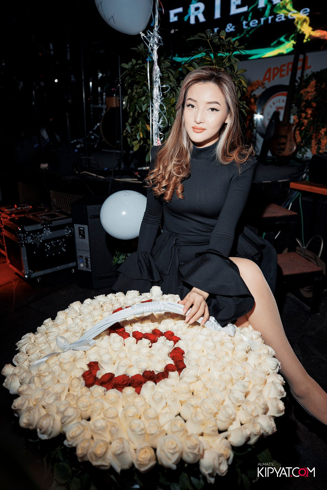 FRIENDS BAR & TERRACE. КИПЯТКОМ АЛМАТЫ! Фотосъемка мероприятий в Алматы