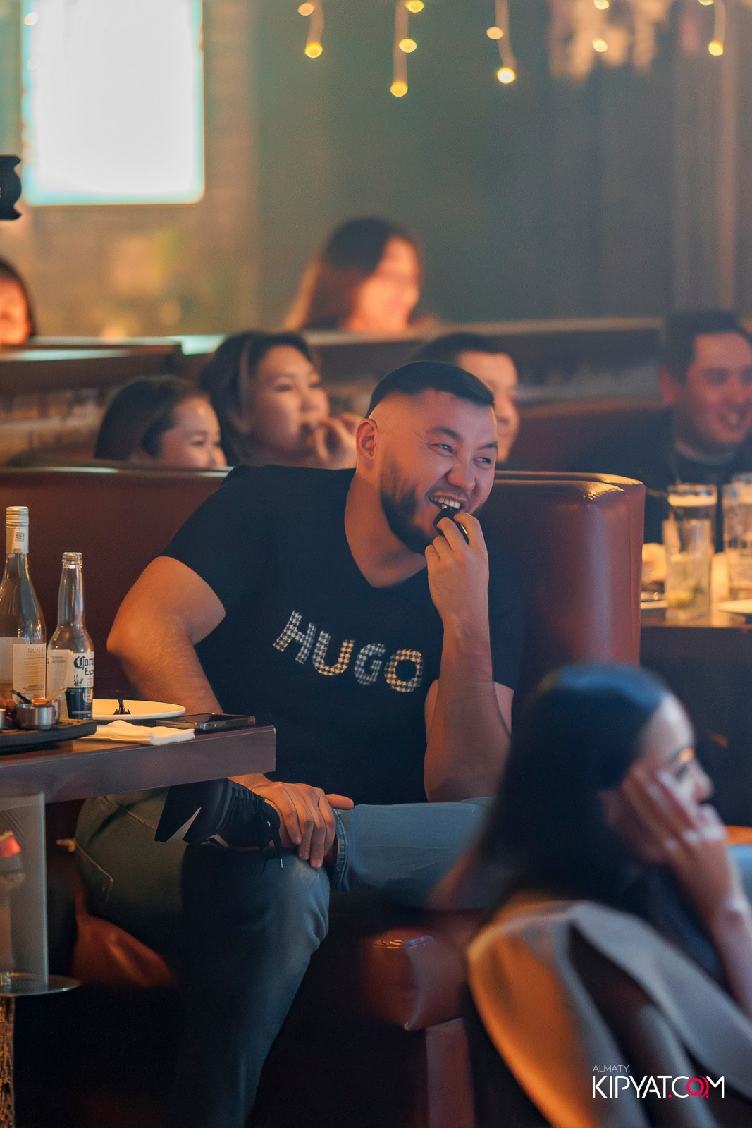 STAND UP КОНЦЕРТ АЛЕКСАНДРА МЕРКУЛЬ. КИПЯТКОМ АЛМАТЫ! Фотосъемка мероприятий в Алматы