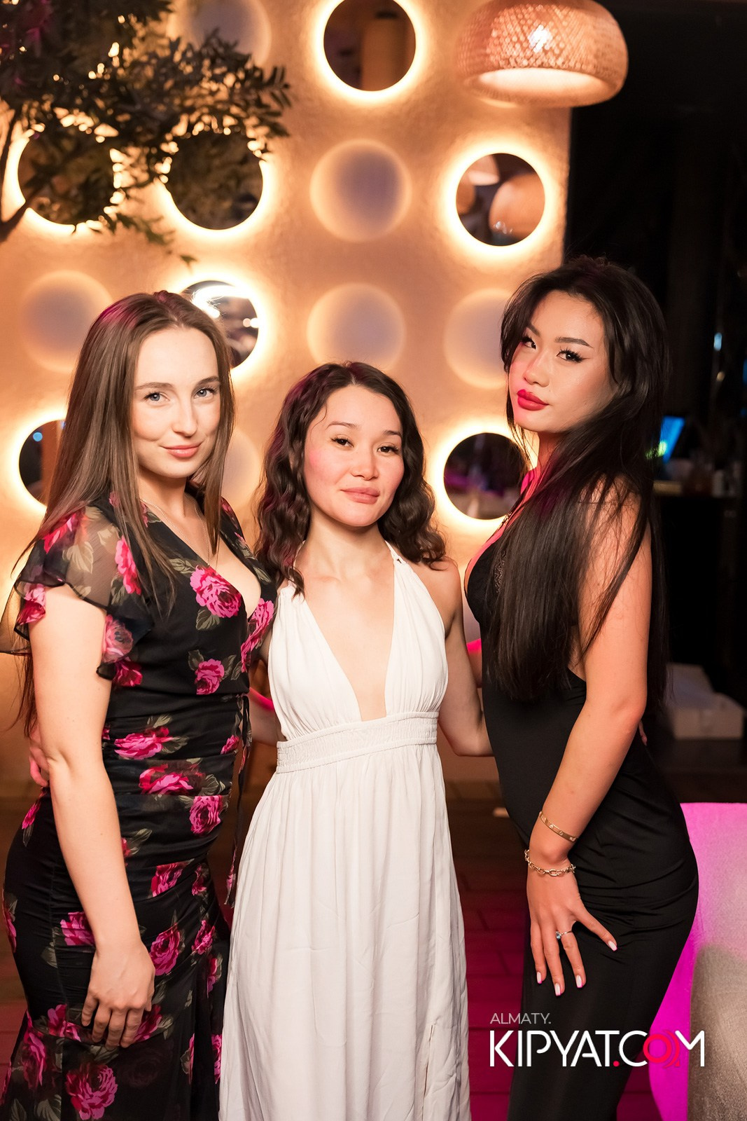 MOOD KARAOKE & TERRACE. КИПЯТКОМ АЛМАТЫ!