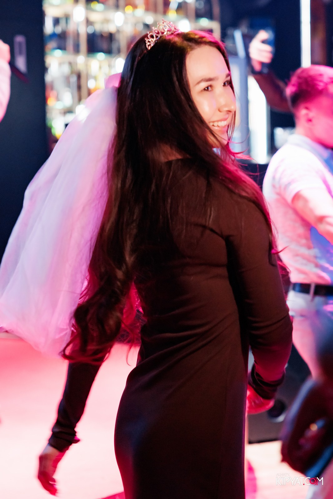 ЗАЯ, НА БИС. КИПЯТКОМ АЛМАТЫ!