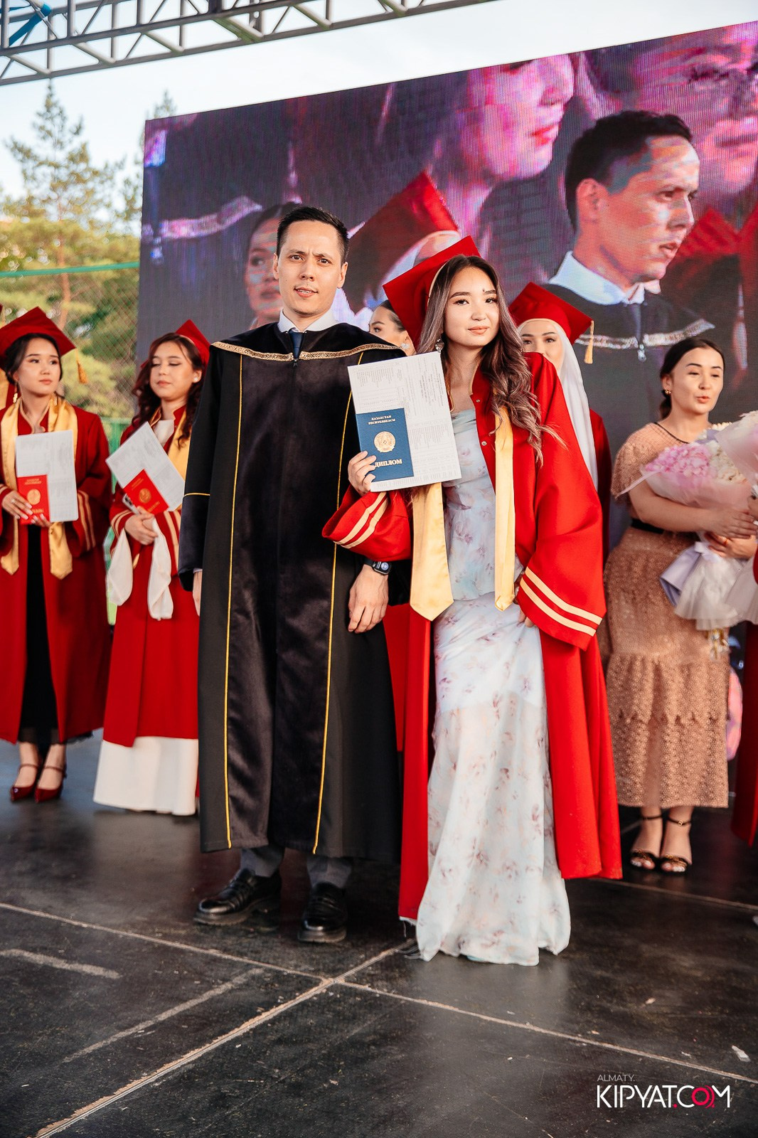 ВРУЧЕНИЕ ДИПЛОМОВ — НАРХОЗ КОЛЛЕДЖ. Part 3. КИПЯТКОМ АЛМАТЫ!