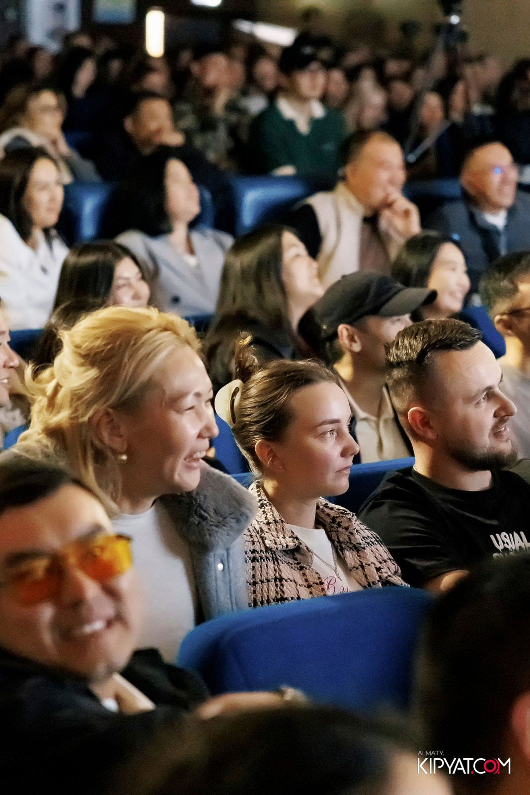 ИМПРОВИЗАЦИОННОЕ STAND UP ШОУ. КИПЯТКОМ АЛМАТЫ! Фотосъемка мероприятий в Алматы