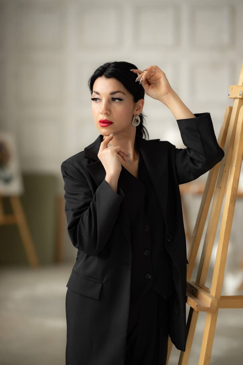 Женский портрет на циклораме и в студии. Фотограф Москва