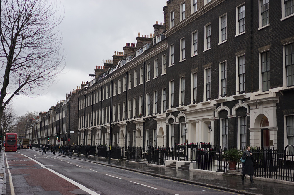 Лондон. ZAGLADIN Bureau