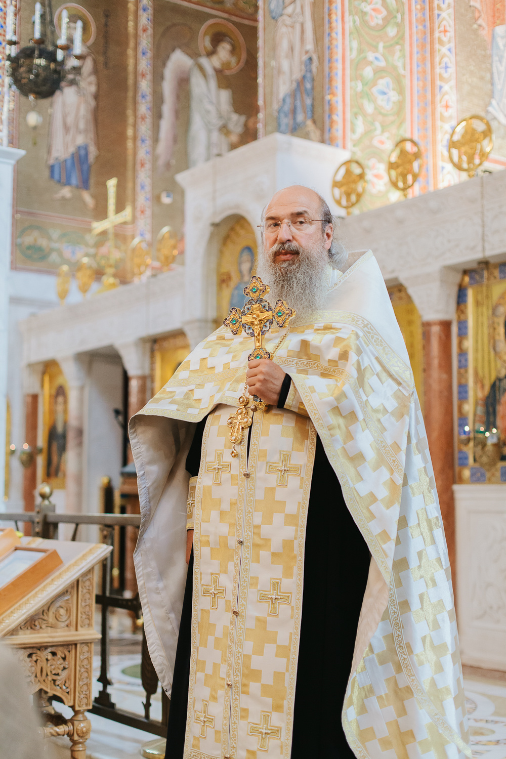 Крестины Настеньки. Храм Покрова в Ясенево. Фотограф на венчание, крещение