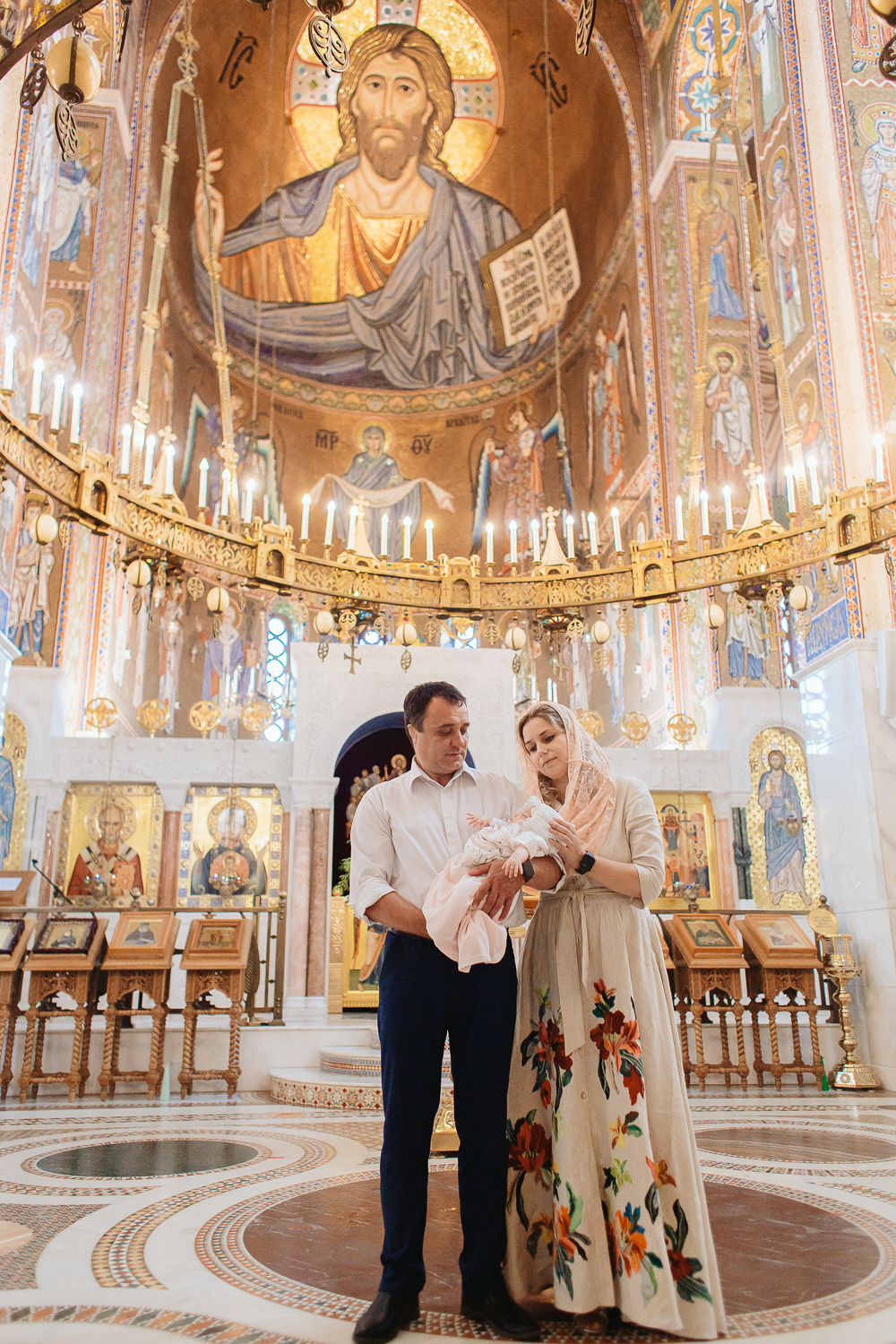 Крестины Настеньки. Храм Покрова в Ясенево. Фотограф на венчание, крещение