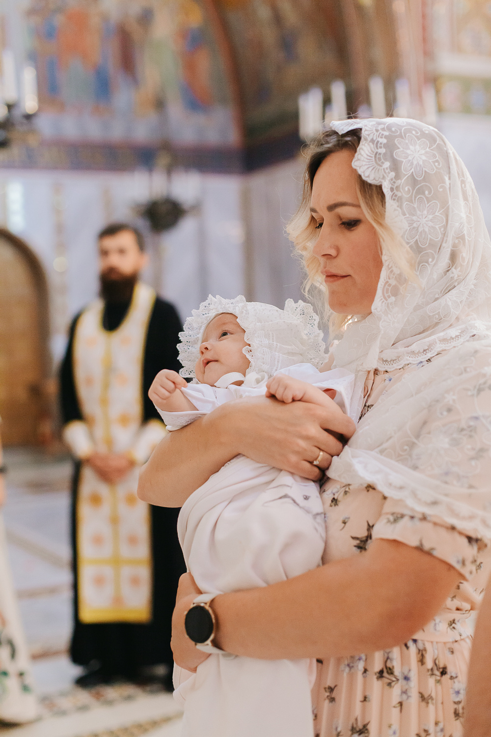 Крестины Настеньки. Храм Покрова в Ясенево. Фотограф на венчание, крещение