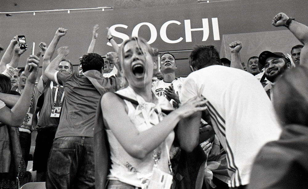 Чемпионат мира по футболу 2018. Сочи, ¼ финала Россия-Хорватия. Elena Nikitina. Photo Artist. Film photography. Prints