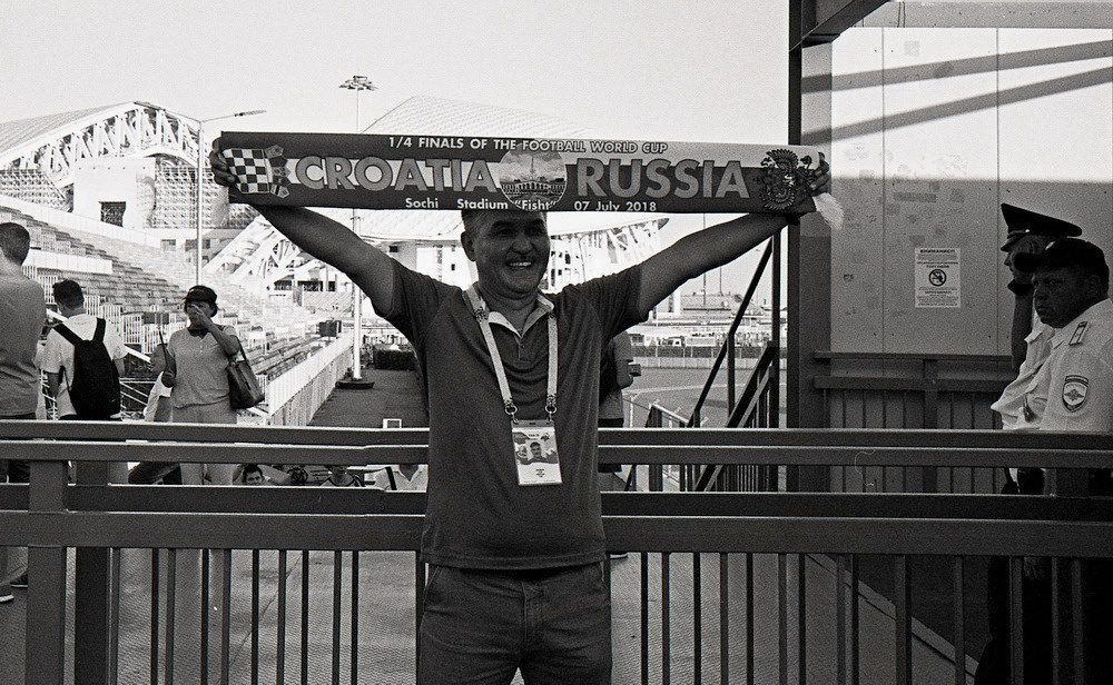 Чемпионат мира по футболу 2018. Сочи, ¼ финала Россия-Хорватия. Elena Nikitina. Photo Artist. Film photography. Prints