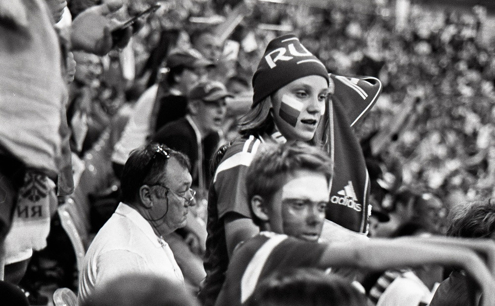 Чемпионат мира по футболу 2018. Сочи, ¼ финала Россия-Хорватия. Elena Nikitina. Photo Artist. Film photography. Prints