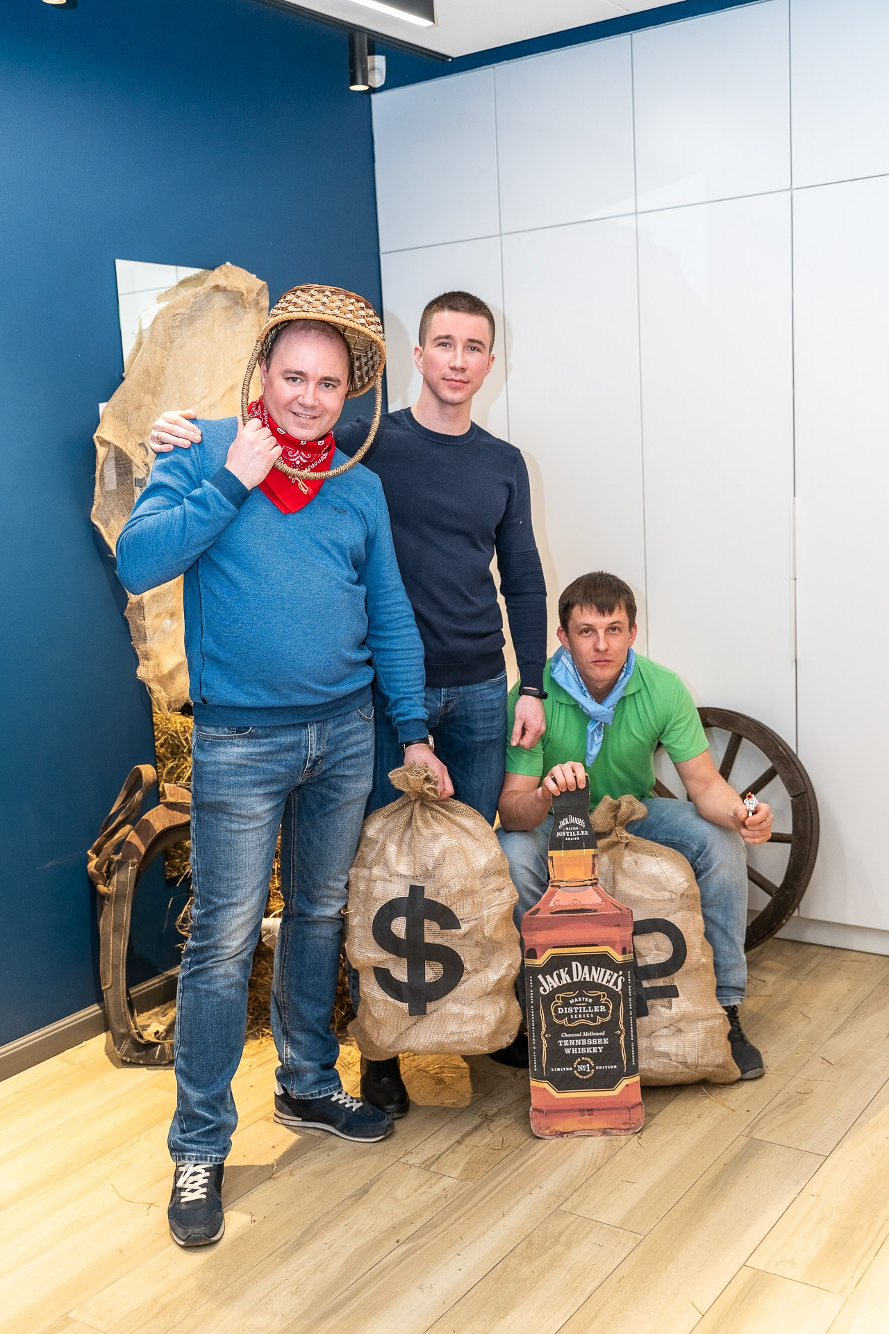 Фотосъемка 23 февраля - серьезный мужской праздник